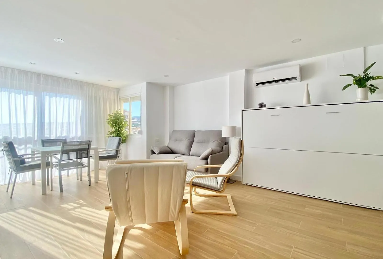 Abril Torrox Playa Apartment Spain