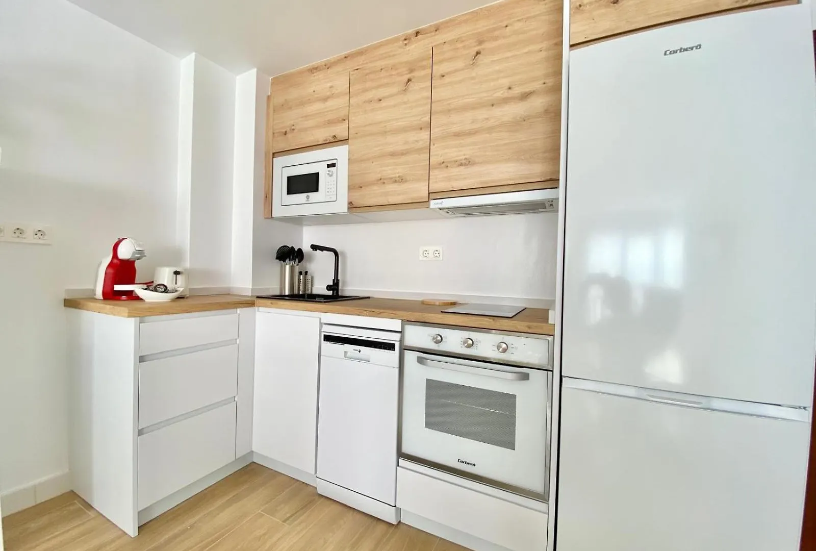 Abril Torrox Playa Apartment