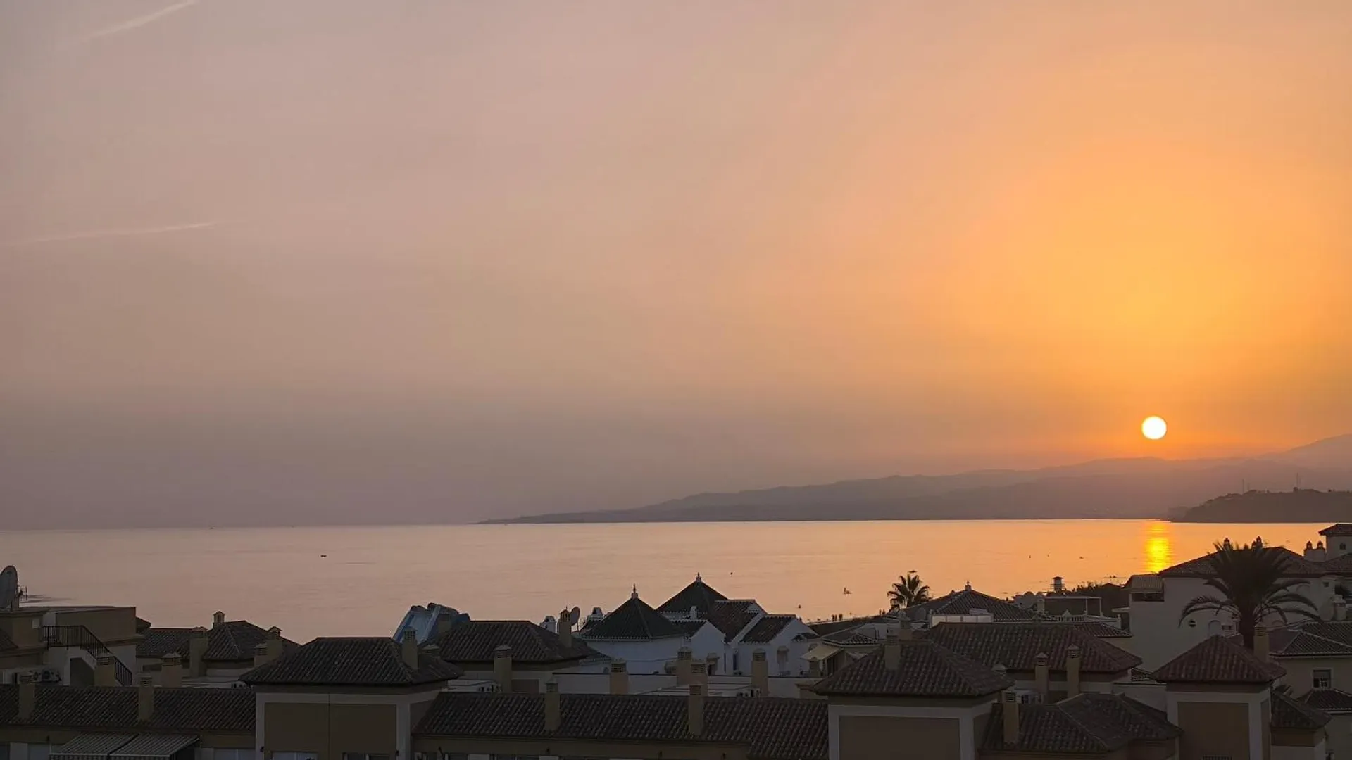 Abril Torrox Playa Apartment